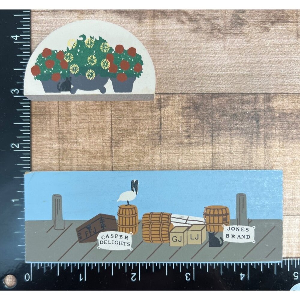 The Cats Meow 1994 Wooden Shelf Sitter With Market Scene & Flower Illustration